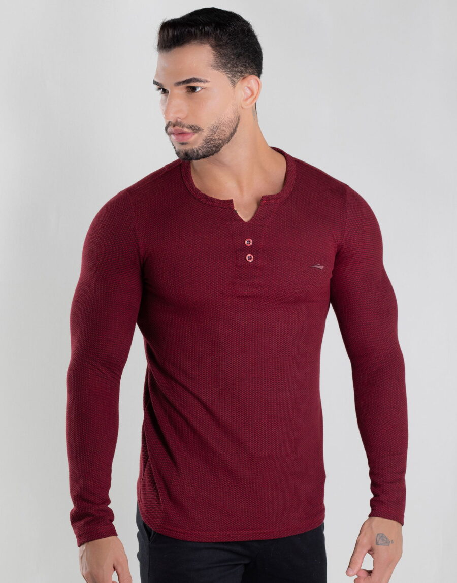 Henley Manga Longa com Textura Poá – Cor Bordô