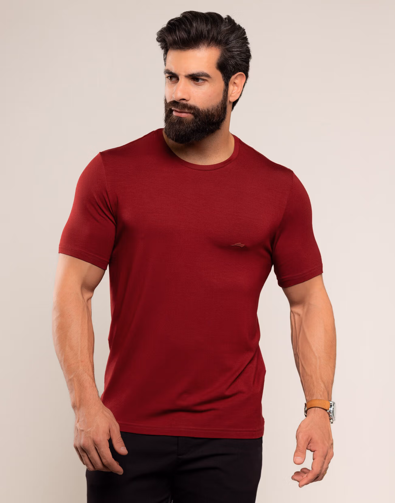 1703 Camiseta Masculina Basica Com Elastano Respiravel Cor Marsala 1