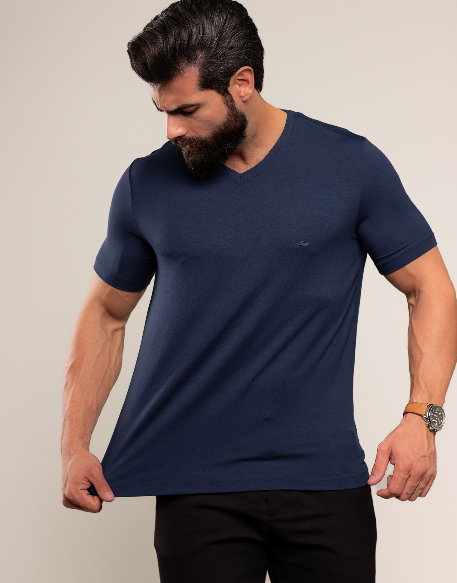 Camiseta Gola V Masculina Anti-Odor Absorve a Transpiração – Cor Azul Marinho – Roupa masculina